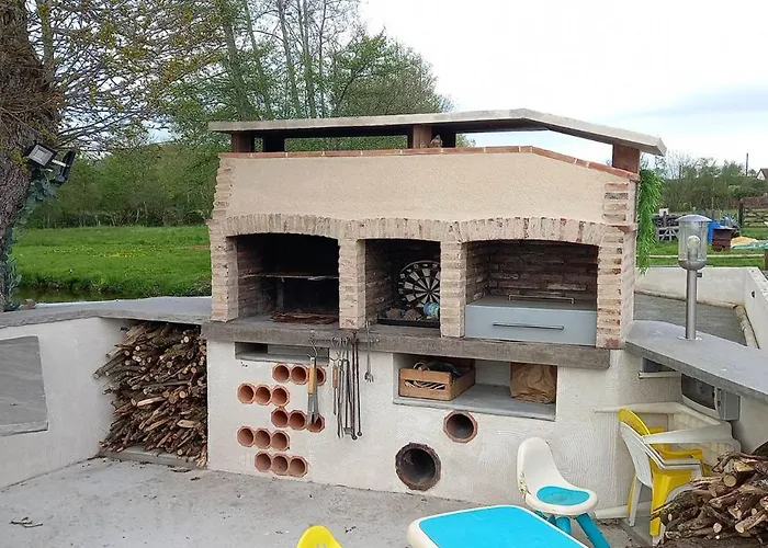 Nuit En Toile De Tente 营地 Beaufay